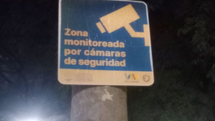 Forzó la puerta y entró a robar a plena luz del día