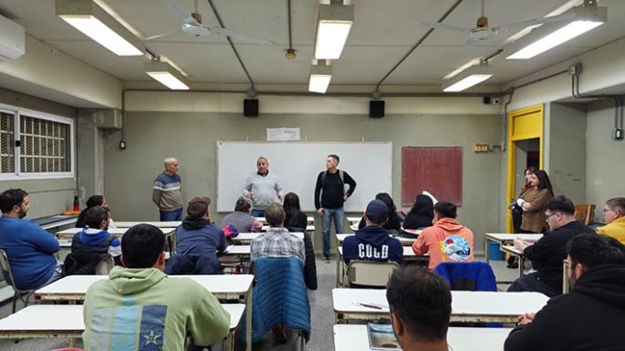 Un centenar en cursos de oficio