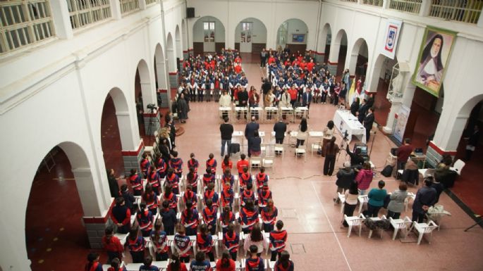 Con los celulares como tema, el Concejo Deliberante sesionó en el San Antonio por sus 125 años