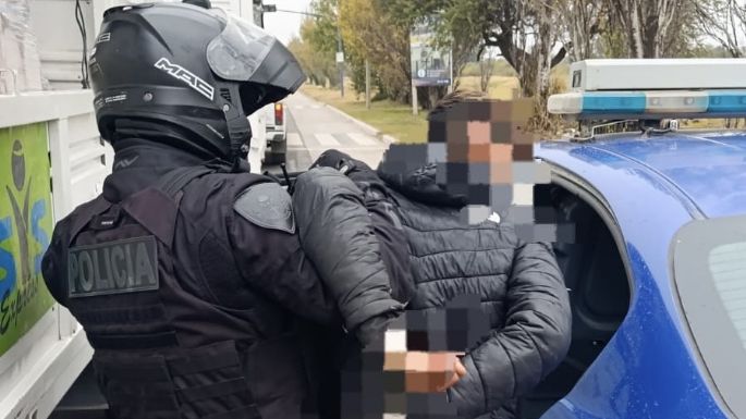Detuvieron a un limpiavidrios acusado de atacar autos
