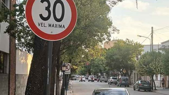 Piden atención a la velocidad máxima