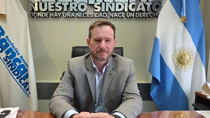 Ordenan frenar el recorte a bancarios