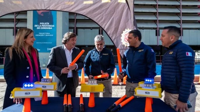 El Gobierno equipó a la Caminera, entrenó ante   los incendios rurales y realizó aportes en el sur
