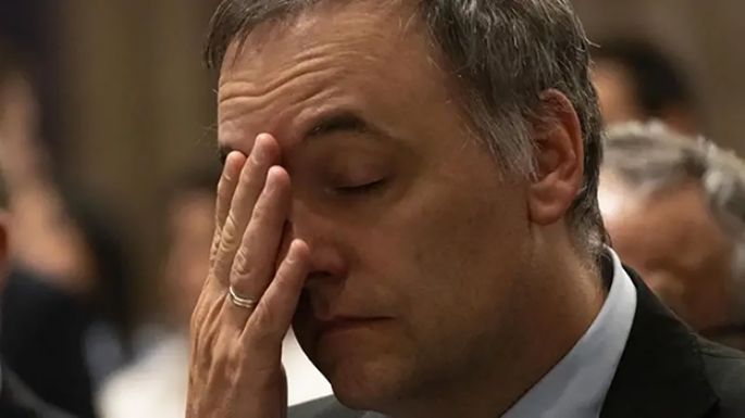 Deja la vocería presidencial y lo remplaza Adrián Ravier