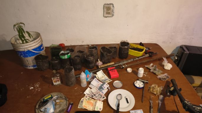 Tres detenidos tras un allanamiento: secuestraron cocaína, marihuana y vehículos