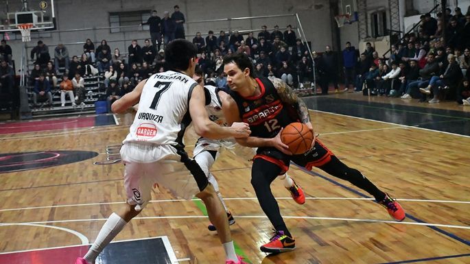 Sparta le ganó a Urquiza y clasificó a la siguiente fase