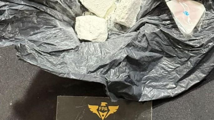 Cuatro jóvenes detenidos con cocaína en tres allanamientos
