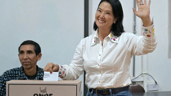 Fujimori toma ventaja de más de 4.500 votos sobre Sánchez