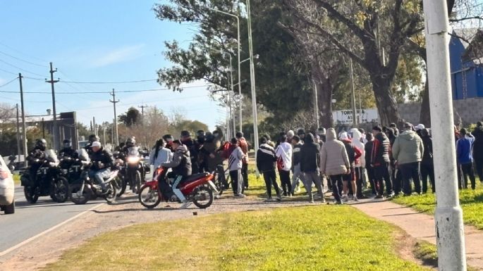Disturbios en la previa del clásico entre Alem y Alumni