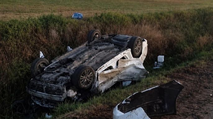 Vuelco fatal en Bell Ville: dos jóvenes fallecidas