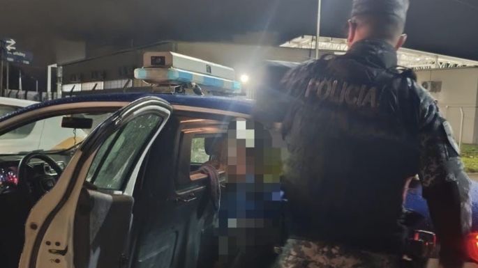 Una mujer sufrió lesiones y la Policía fue testigo de violento accionar
