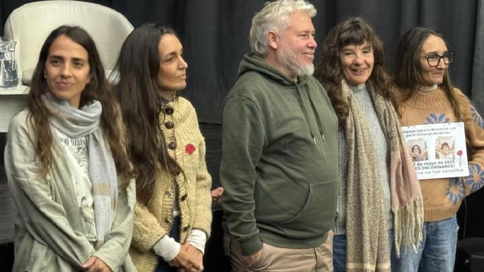 A sala llena, estudiantes secundarios se interiorizaron sobre la búsqueda de desaparecidos