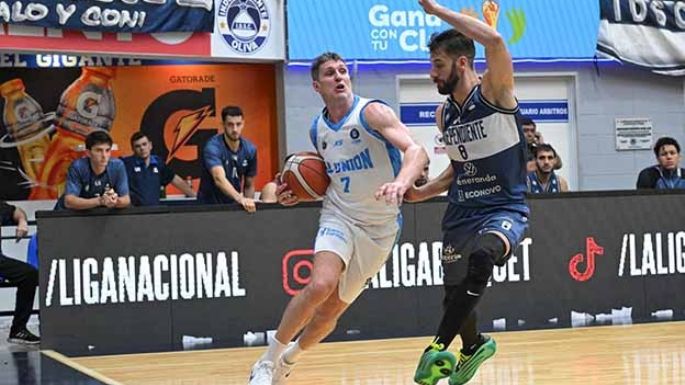 Alexis Elsener seguirá en La Unión