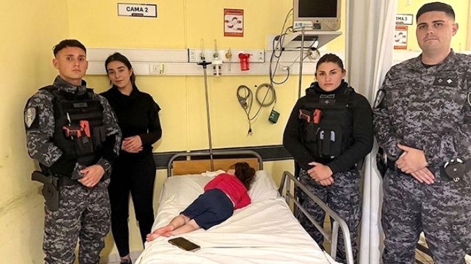 Tres policías le salvaron la vida a una menor que no podía respirar