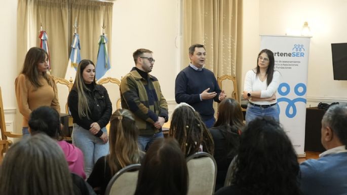 Ocho instituciones regularizaron su situación jurídica