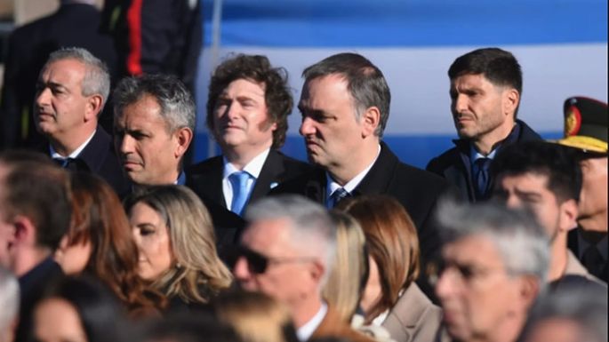Milei se mostró con Adorni y habló de un Belgrano liberal