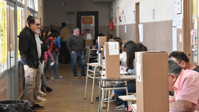 Falta más de un año y ya se mueve  la política local hacia las urnas