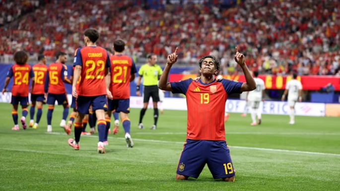 España se redimió goleando