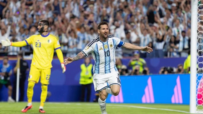Con goles y récord de Messi, Argentina clasificó a la próxima ronda
