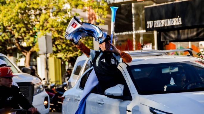 Hinchas villamarienses festejaron el pase de Argentina