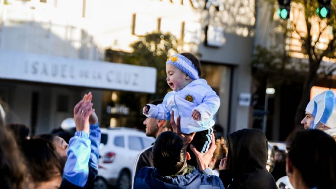 Hinchas villamarienses festejaron el pase de Argentina