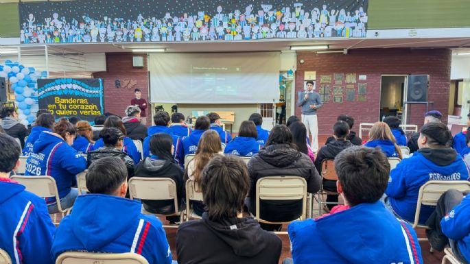 En tres escuelas se habló sobre ciberbullying y ciberacoso