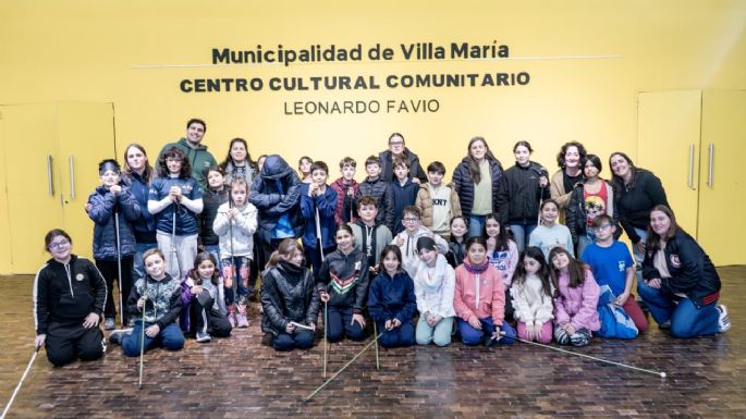 El Gabinete de las Infancias compartió experiencias con personas ciegas