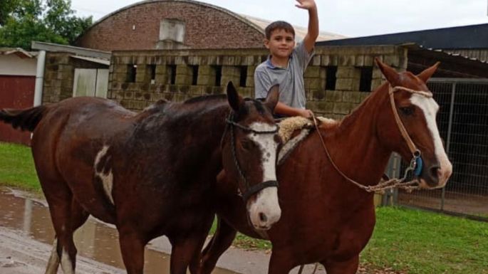 Le robaron sus dos caballos en avenida Perón