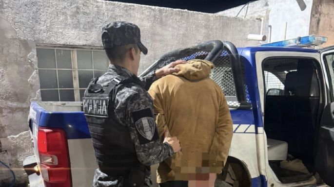 Fue detenido tras robar una garrafa y una botella de whisky