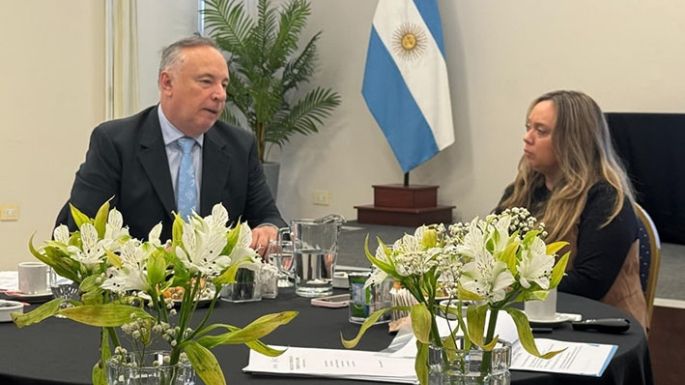 Reunión para fortalecer el comercio de la Villa