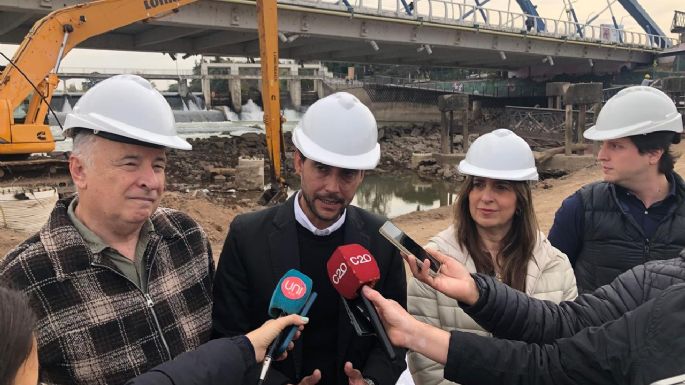 Accastello y Tagni juntos en la zona del viejo puente: resaltaron la obra de defensa hídrica