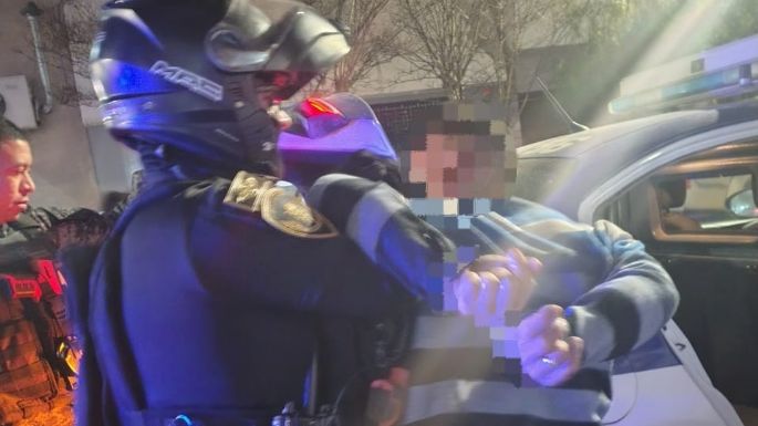 Lo detuvieron por insultar a los gritos en distintos comercios 