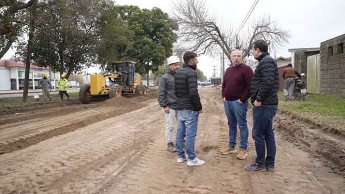 Pavimentan la avenida Perón