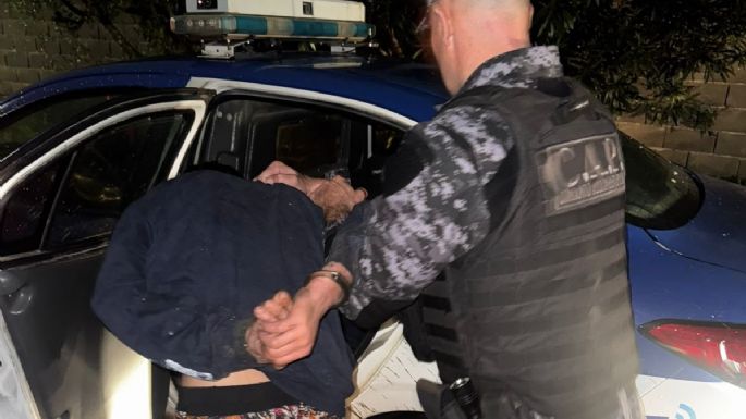 Iba en moto, evitó un control policial y terminó detenido