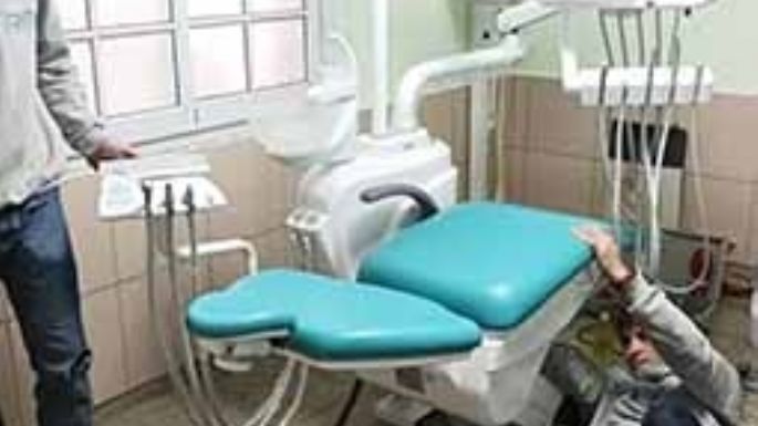 Instalan nuevo sillón odontológico