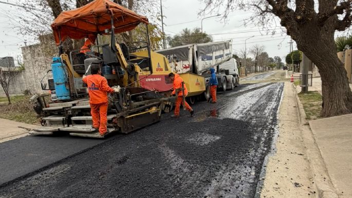 Continúan las obras de pavimentación en barrio Belgrano