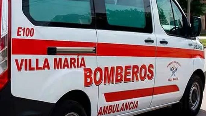 Cinco heridos, entre ellos tres niños, al volcar un carro en una zanja