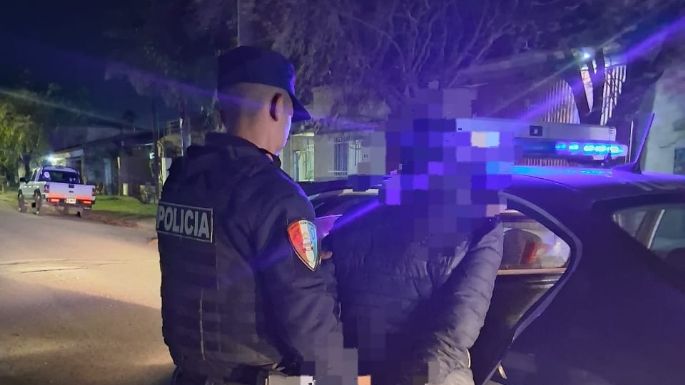 Siguen deteniendo a jóvenes que limpian vidrios de autos