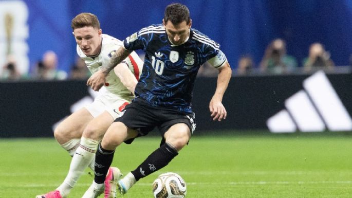 Argentina e Inglaterra empatan al finalizar el primer tiempo