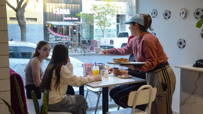 "Café y colores", la propuesta que une gastronomía y arte