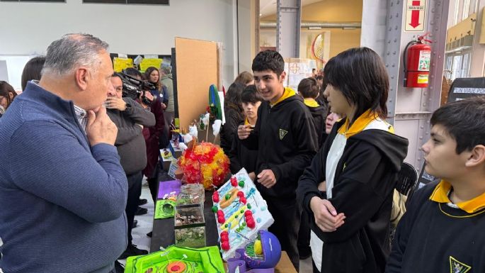 Estudiantes de toda la ciudad expusieron su creatividad en la Feria de Ciencias local