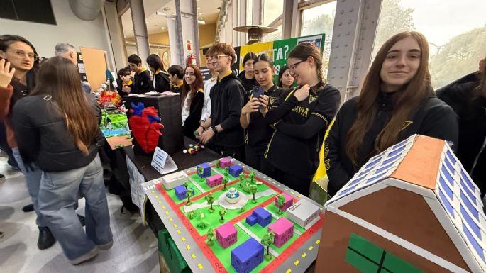 Estudiantes de toda la ciudad expusieron su creatividad en la Feria de Ciencias local