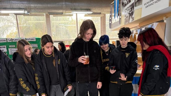 Estudiantes de toda la ciudad expusieron su creatividad en la Feria de Ciencias local