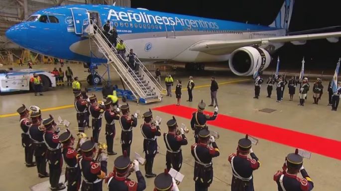 Llegó el avión con parte de la Selección Argentina tras el Mundial