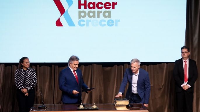 Gabriel Frizza asumió como ministro de Cooperativas y Mutuales de Córdoba