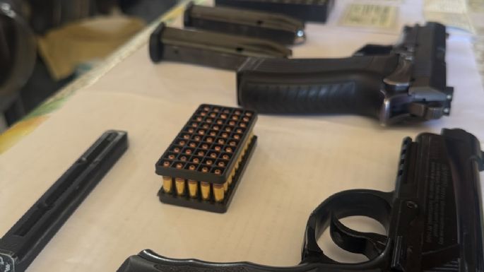 Amenazó de muerte a un hombre y secuestraron armas y municiones durante un allanamiento en Ticino