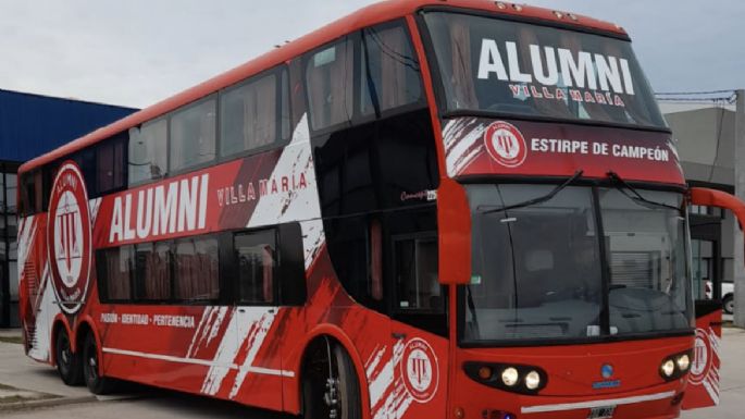 Alumni sumó un colectivo para acompañar a sus equipos