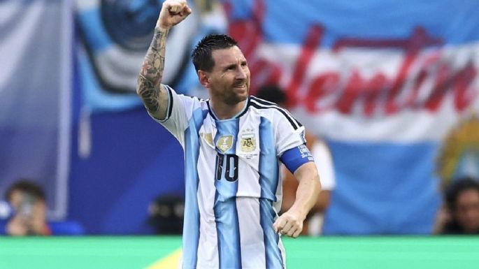 Argentina sufrió, pero se quedó con la victoria y clasificó a los octavos