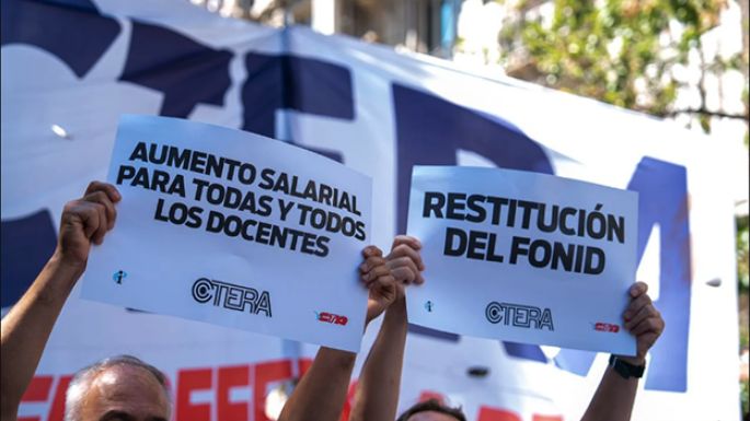 Docentes van a un paro impulsado desde Ctera