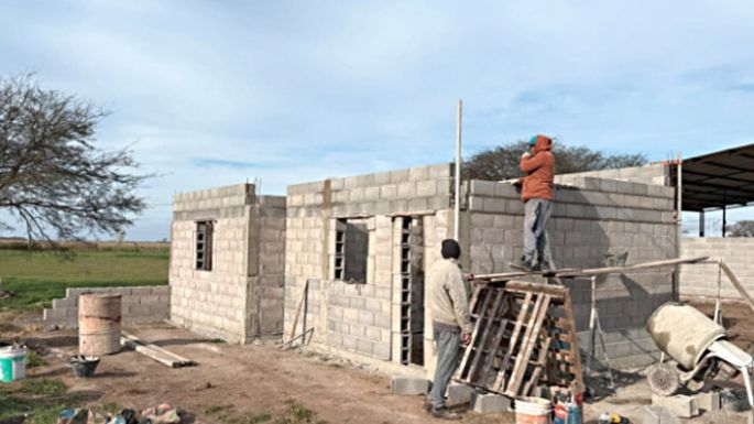 La Municipalidad construye tres nuevas viviendas